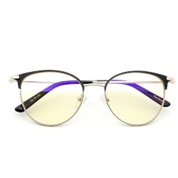 Защити очите си от синьото лъчение и в същото време подобри стила си с очилата Sentio!