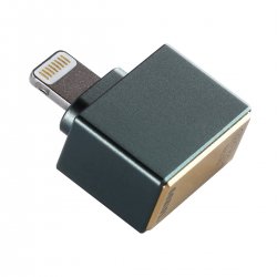 Този Lightning към USB-C адаптер ще ти позволи да превърнеш Lightening порта на твоето Apple устройство в стандартен USB-C!